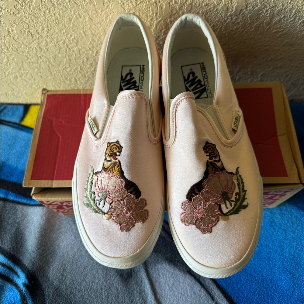 New VANS CLASSIC SLIP-ON CALIFORNIA SOUVENIR Rose Dust women’s size 9
